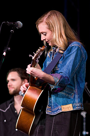Eilen Jewell Band @ C2G, Fort Wayne, IN - 6/22/08