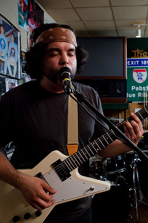 Definitely Gary @ the Rail - 2/13/09