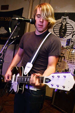 Jon Keller @ Elliot Smith Tribute show - 10/24/08 @ the Brass Rail