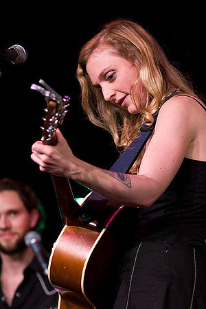 Eilen Jewell Band @ C2G, Fort Wayne, IN - 6/22/08