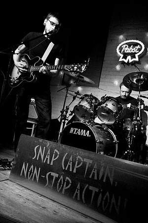Snap Captain Non-Stop Action @ The Tiger Room, Fort Wayne, IN - 11/21/08