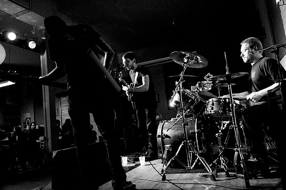 Snap Captain Non-Stop Action @ The Tiger Room, Fort Wayne, IN - 11/21/08